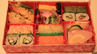 ○ 旅の最後はやっぱり駅弁！「四季弁当」