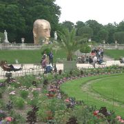 Luxembourg 公園は市民の憩いの場所