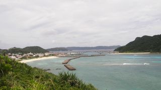 阿嘉大橋・慶留間島など一望