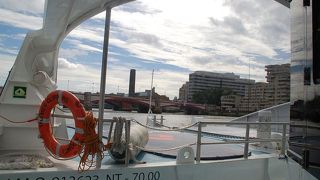 テムズ河のリバーボート