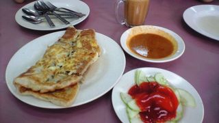 ザムザムのムルタバは素朴な味わいで、また食べたくなります