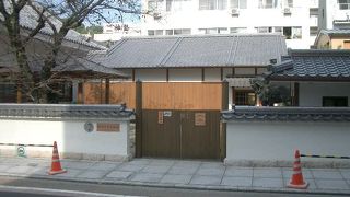 新しい記念館が建っています