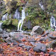 清里の近くにある素晴らしい潜流瀑『吐龍の滝』