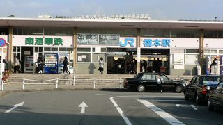 高野山詣の中継駅、和歌山・橋本駅（２００８年１１月）