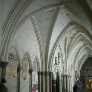 Westminster Abbey 内部は写真禁止