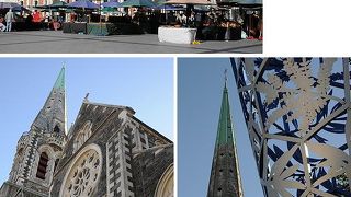 街の中心に立つ大聖堂