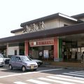 長浜駅、明治時代に日本で3番目の官営鉄道、北陸線の始発駅