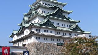 金の鯱（しゃちほこ）が有名な名古屋城、尾張徳川家の巻