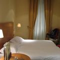 Rambla通りに面するホテル★Hotel Montecarlo