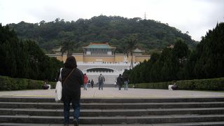 土曜日夜間は入場無料