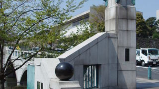 門は撤去され石垣の一部と橋だけ残る竹橋、千代田区