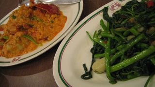 ソンブーンの支店の中では一番駅近のお店だそうです。