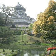 小倉城を仰ぎ見るのに最適な場所