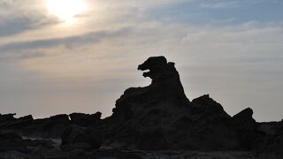 ゴジラ岩は必見！