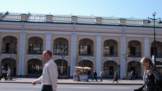 エカテリーナ宮殿までの現地ツアー