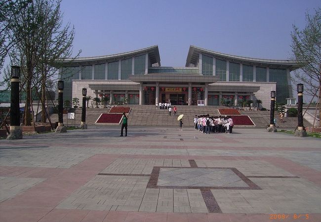 四川博物院（旧四川省博物館）オープン