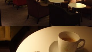 &#9992;プーケット空港タイ航空「ロイヤルオーキッドラウンジ」