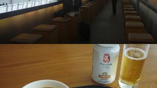 &#9992;香港国際空港キャセイパシフィック「The Wing」