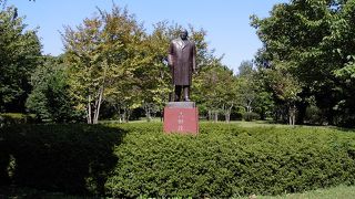 吉田茂像のある北丸公園、江戸城の城門散歩の巻