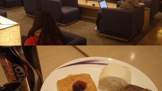 &#9992;香港国際空港 中華航空「ダイナスティラウンジ」