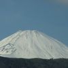 箱根の年末の澄んだ空気の中で、長時間、富士山を眺めました。