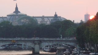 観光に便利なバス｢72番｣　エッフェル塔～コンコルド～マレ地区