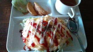 名物「オムタコ」