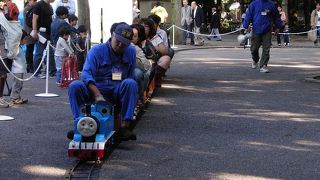 恒例イベント「第１４回鉄道フェスティバル」トーマスミニＳＬ乗車会、日比谷公園散策の巻