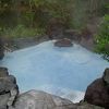 コバルトブルーのお湯