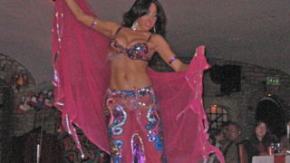 オリエントハウスのベリーダンスショーは必見！