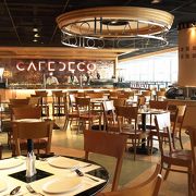 ビクトリア・ピークでレストランといえばココ～カフェ・デコ