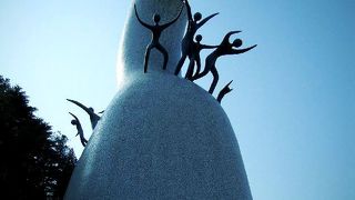 モダンアート好きは必見！　川崎市岡本太郎美術館