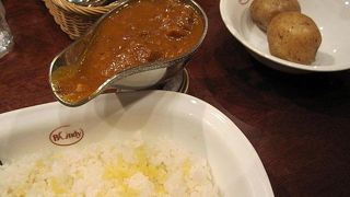 くせになる欧風カレー発祥の店　ボンディ