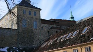 お散歩がてらに。　アーケシュフース城