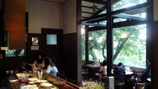 エリスマン邸のカフェであじさいを♪