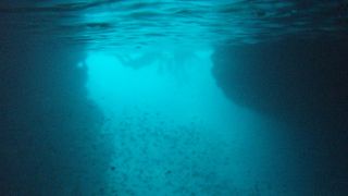 青の洞窟へいってきました