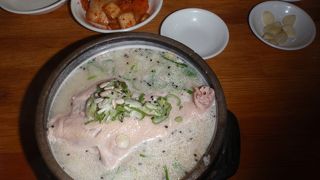 参鶏湯があまりにも有名