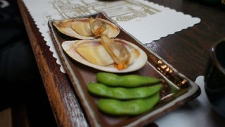 海の幸と日本酒を堪能できる、良心的な和風居酒屋、北の門