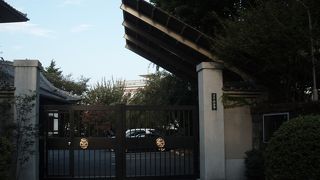 葵の紋が輝く西念寺、四谷散策の巻