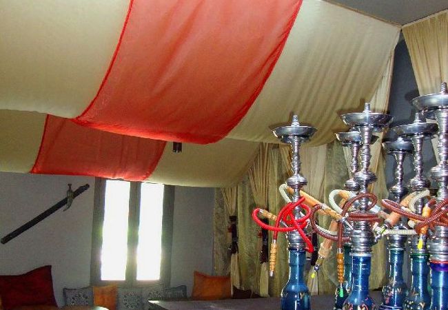 水タバコが体験できるアラビア風レストラン