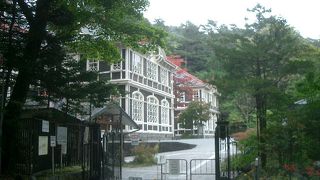 色鮮やかな旧三笠ホテル