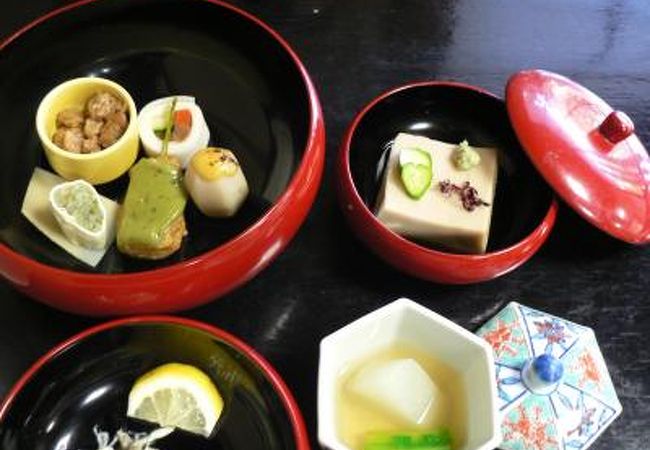 泉仙にて鉄鉢料理を食す・・・・・・・・・鉄鉢に魅せられて