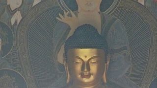 石窟庵のレリーフは素晴らしいが，寿光殿（極楽殿）の仏様もいい顔立ち