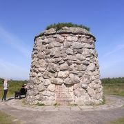 古戦の跡地。今はのどかな風がふく草原