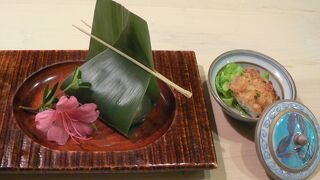 ≪右近≫････環状線福島駅下りて、聖天通りをとことこ、目立たずにでも存在感のある店・魚の形の看板