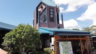 トロッコ列車の終着駅でピクニック