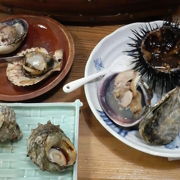 鳥羽の駅近くで、美味しく海鮮料理をいただきました