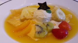 客席でフランベされるパフォーマンスが素敵☆DEL REY　Cafe & Chocolatier -OMOTESANDO