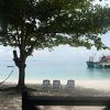 ペルヘンティアン島のシャーレーの中では綺麗！Sea Viewの部屋はエアコン付きで、部屋からはこの眺め！