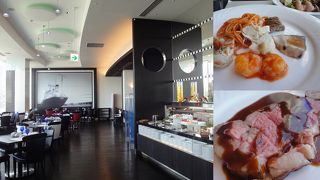 穴場のビュッフェ　クリスマスの食事におススメです　【 ﾆｭｰｵｰﾀﾆｲﾝ横浜/ＴＨＥ　ｓｅａ 】